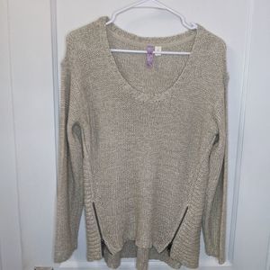 Alya cream sweater with zippers on bottom